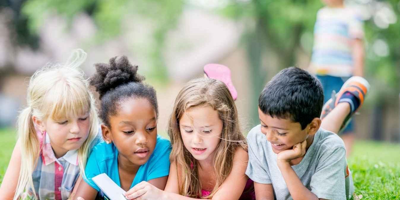 kids reading